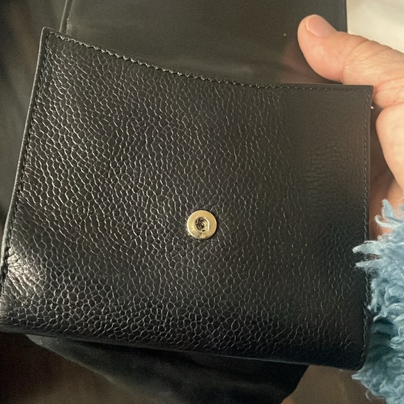 CHANEL BLACK Wallet GUC - Picture 15 of 17